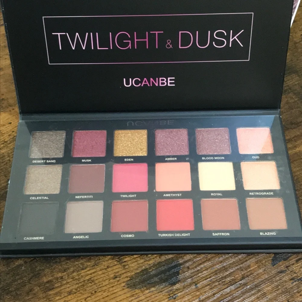 Twilight Dusk Eyeshadow Palette - Pink